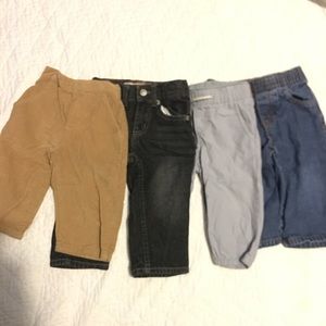 Lot of boys pants 12 months. Like new. Gap & Lee